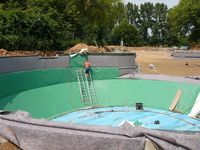 Abdichtung der Sprunggrube im Naturbad Hannover (© die dichter eG) Abdichtung der Sprunggrube im Naturbad Hannover…